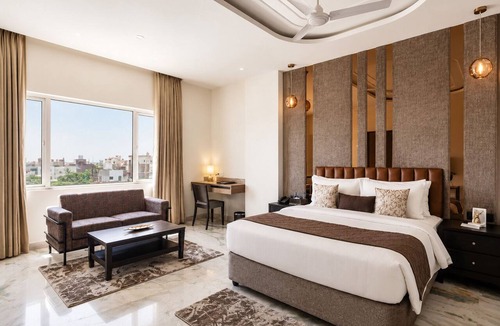 Parthasarathy Puram Hotel | Star City Hotel