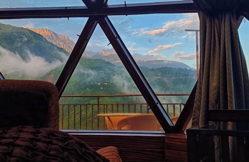 McLeod Ganj Cabin | Starlit Dome by Heaven's View B&B Mcleod Ganj 1st and only geodesic wooden dome.