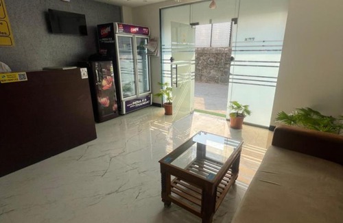 Ghansoli Hotel | StarNexa Residency