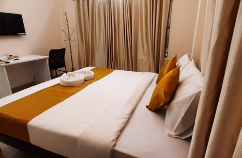 Kakkanad Cabin | Stay Lo Residency