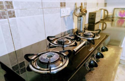 Connaught Place House | Stay nearby Lutyen's Delhi just 15min from VFS, Connaught Place, BharatMnadapam