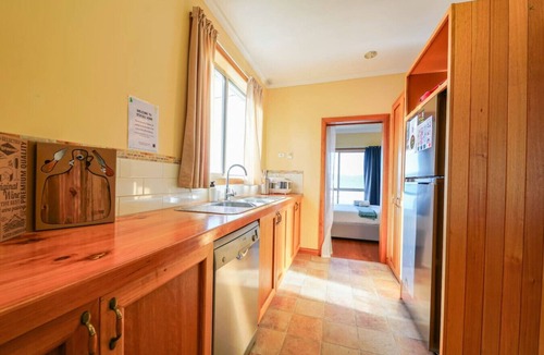 Beauty Point House | StayAU · The River House · Paradise Pet-friendly