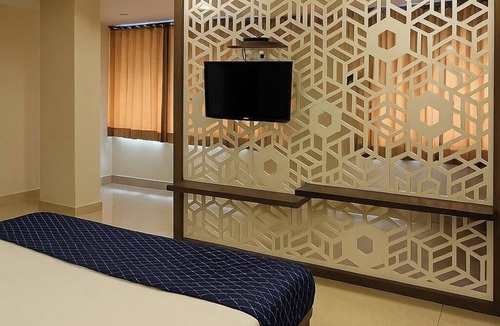 Bhuj Hotel | StayGuru Hotel Atithi