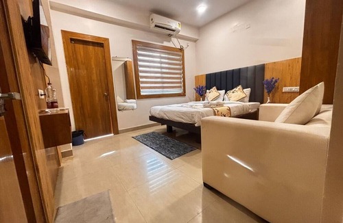 Ranchi Hotel | Stayvilla Royal