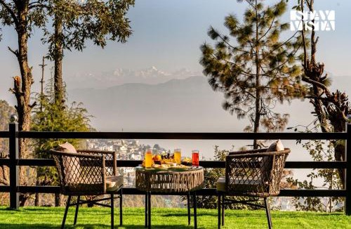 Tehri Villa | StayVista at Anant at Tehri Peaks with Bonfire and Jacuzzi