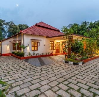 Virarajendrapet Villa | StayVista at Bamboo Retreat with BBQ & Bonfire