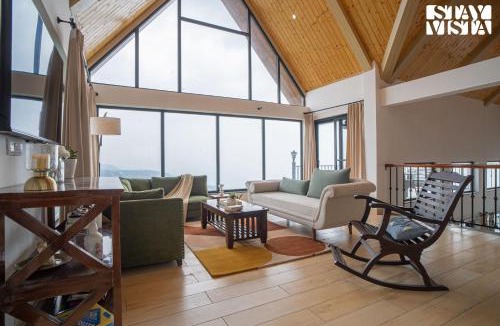 Mussoorie Villa | StayVista at Bourbon Sky with Bonfire, BBQ, Lawn