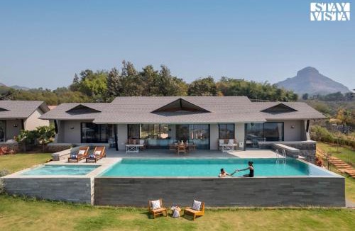 Tikona Peth Villa | StayVista at Chitrakoot with Pool & Lawn
