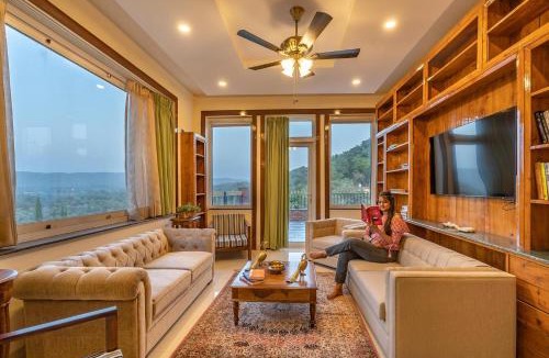 Dera Gopipur Villa | StayVista at Dhauladhar House - Mountain View, Dharamshala