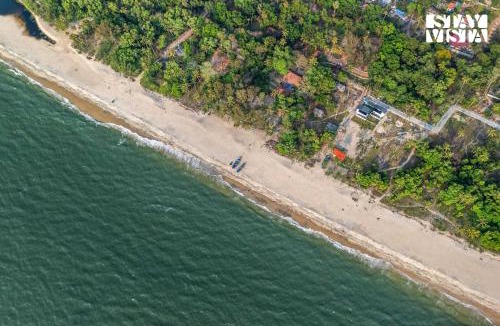 Alappuzha Villa | StayVista at Dynast - By the Beach with Pool, Lawn