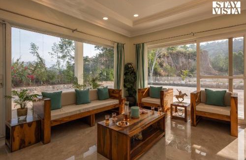 Kishangarh Villa | StayVista at Golden Lark with Wi-Fi, Pool & Lawn