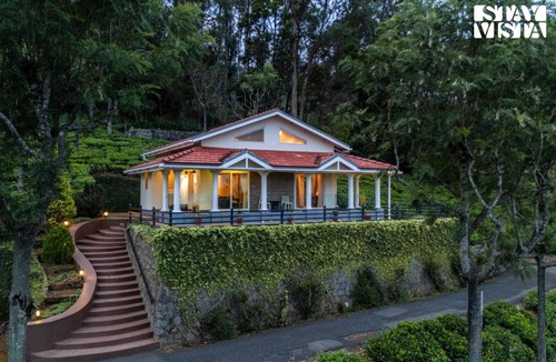 Kotagiri Villa | StayVista at Hillcrest Serenity with Lawn