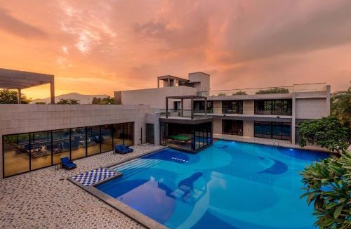 Khalapur Villa | StayVista at House Of Nine