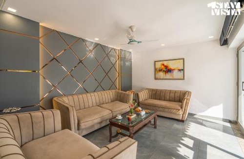 Gurugram Villa | StayVista at Kaimalgarh Aravalli Estate with Private Pool & Lake