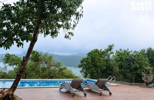 Lonavala Villa | StayVista at La Sierra with Pawna Lake View, WiFi