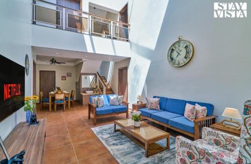 Mahabaleshwar Villa | StayVista at Mooncrest Manor with Pool, Lawn