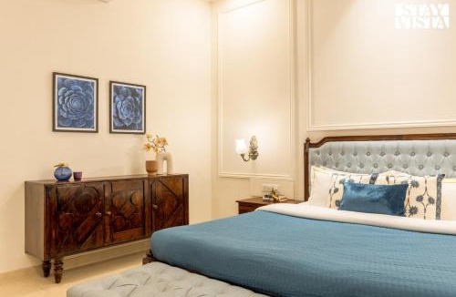 Jaipur Villa | StayVista at Morbaugh Palace- Outdoor pool, WiFi & BBQ