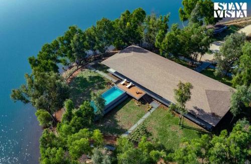 Khodala Villa | StayVista at Natures Island with Infinity Pool, Bar