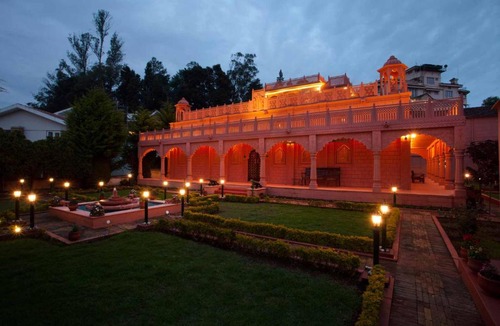 Kandal Villa | StayVista at Pink Palace Rajasthani Decor