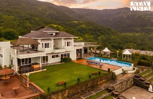 Pune Villa | StayVista at PS Infinity Hideout with Pool, theatre