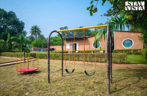 Udaipur Villa | StayVista at Rayana with BBQ, Bonfire & pool