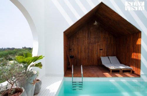 Suntikoppa Villa | StayVista at Reflection by The Woods - Breakfast Included - Luxury Villa