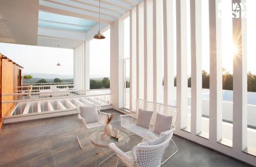 Suntikoppa Villa | StayVista at Reflection by The Woods - Breakfast Included - Luxury Villa