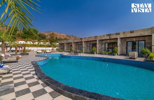 Khalapur Villa | StayVista at Saya Infinity with Pool, Lawn