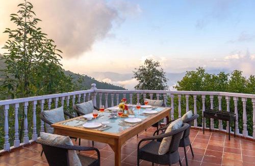 Kaul Villa | StayVista at Scenic Solitude