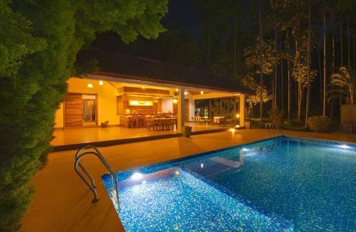 Madapura Villa | StayVista at Tall Silver with Infinity Pool & Breakfast -2BR