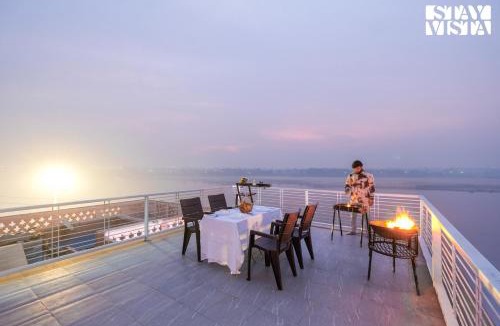 Varanasi Villa | StayVista at The Ganga House - Holy River Varanasi