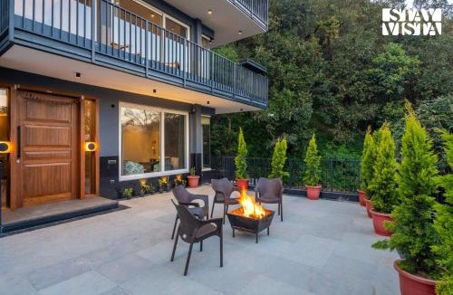 The Mall Road Villa | StayVista at Twilight Perch with BBQ, Bonfire, Lawn
