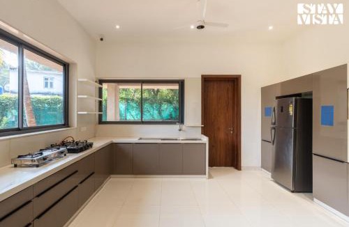 Kihim Villa | StayVista at Villa Lemonade with BBQ & Bonfire