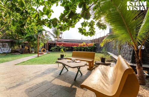 Jawhar Villa | StayVista at Villa Papillon with Pool, Bonfire