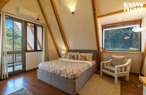 Bullawala Villa | StayVista at Zen Cottage with Bonfire