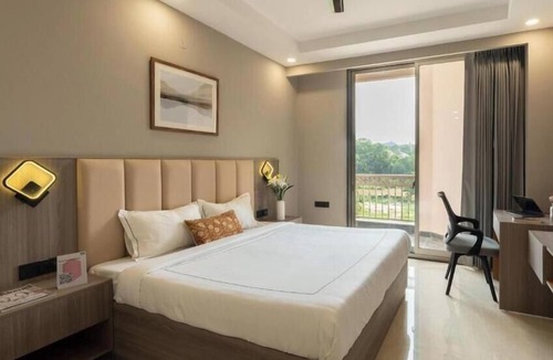 DLF Phase 3 Apartment | StayVista Residences near Cyber City Hub