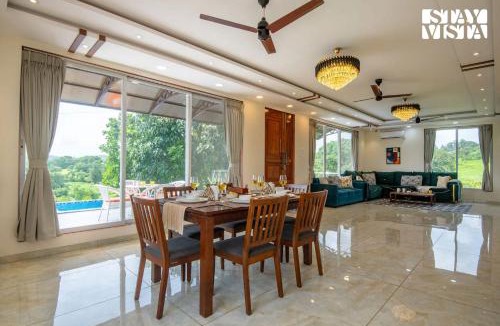 Uddar Villa | StayVista's Ravendell - Khopoli - 3BHK Pet-Friendly Villa with Infinity Pool