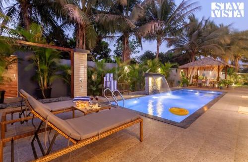 Karjat Villa | StayVista's The Isabella House - Hill-View Villa with Outdoor Pool & Pool-Side Gazebo