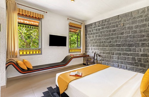 Kaniyambadi Hotel | Sterling Hibis Vellore