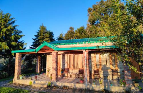 Mukteshwar Villa | Stone cottage 2BR in Mukteshwar by Homeyhuts