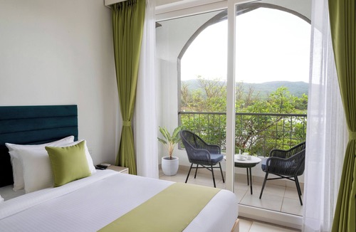 Amboli Hotel | Stone Wood Hotel Amboli