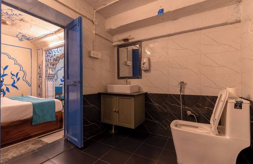 Gulab Sagar Hostel | Storica Stays