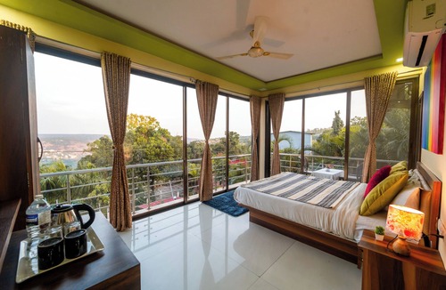 Bhilar Hotel | Strawberry County
