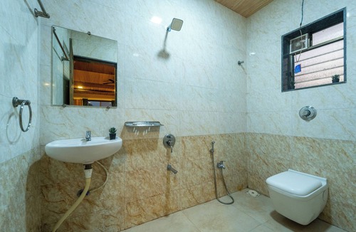 Bhilar Hotel | Strawberry County