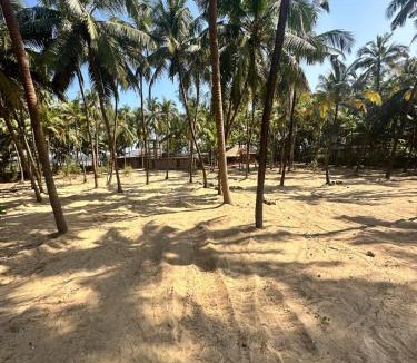 Kasaragod District Resort | STRIPGREENS BeACH & BACKWATER RESORT VALIYAPARAMBA