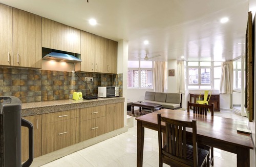 Hauz Khas Village Apartment | Studio 37 with a beautiful glass-room