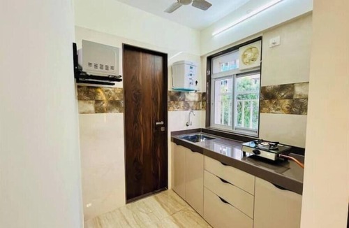 Kandivali East Apartment | Studio Apartment - THE BNB STAY near Infiniti Mall
