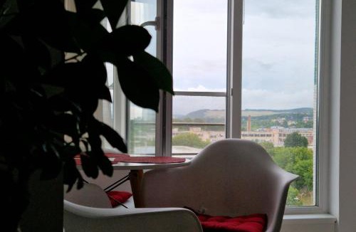 Tirgu Mures Apartment | Studio Elegance - Panoramic River View