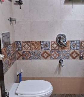Taloja Apartment | Studio for Descent Single or Couple