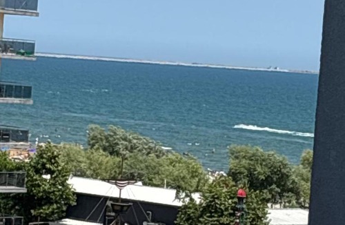 Mamaia-Sat Apartment | studio la mare